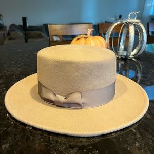 Lack of Color Boater Hat, size Small